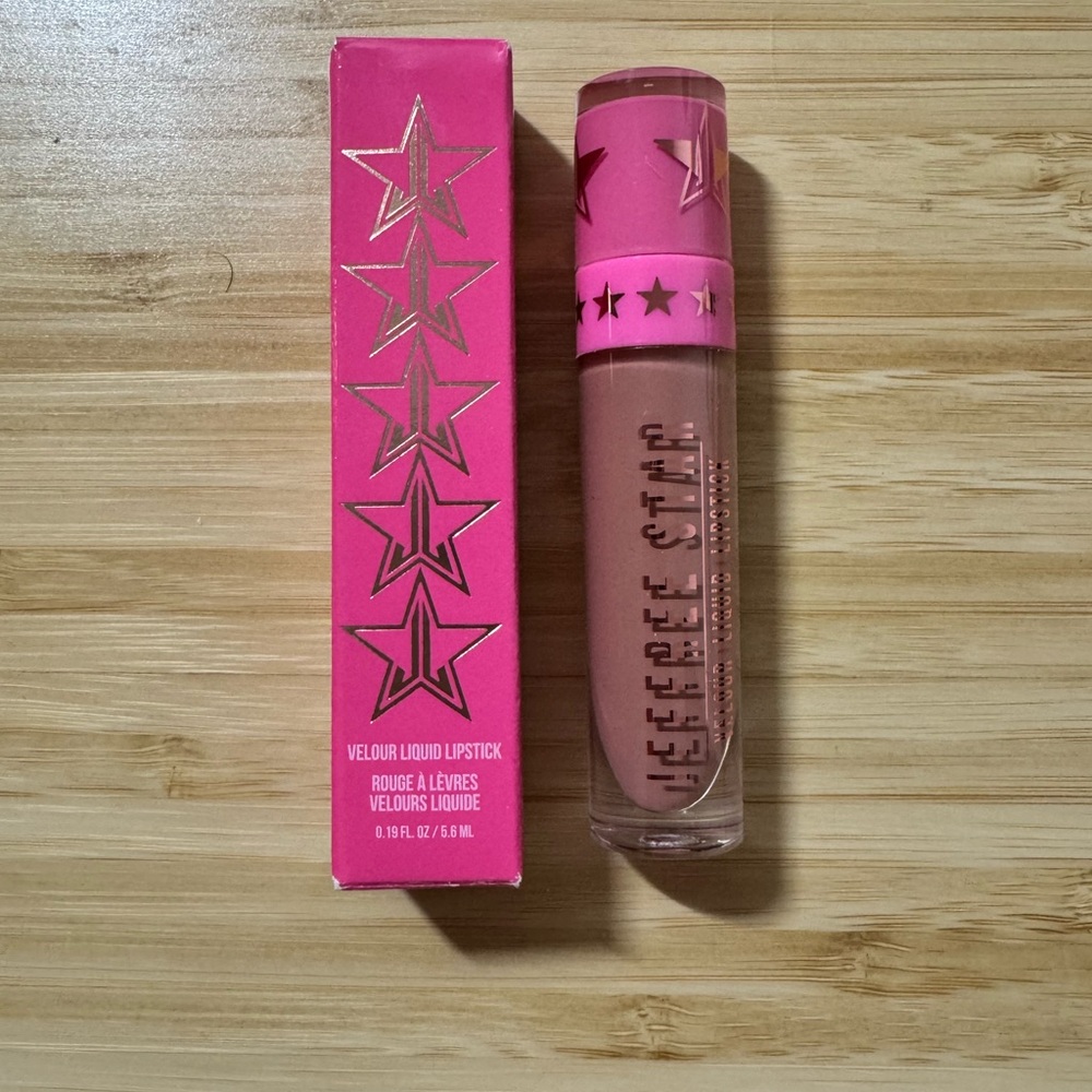 Jeffree Star Velour Liquid Lipstick / Christmas Cookie